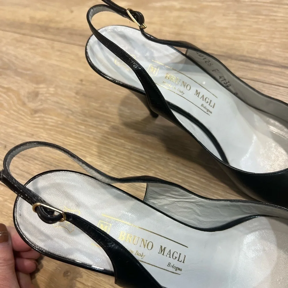 BRUNO MAGLI black leather peep toe sling shoes with gold accent on the toe - Picture 5 of 16